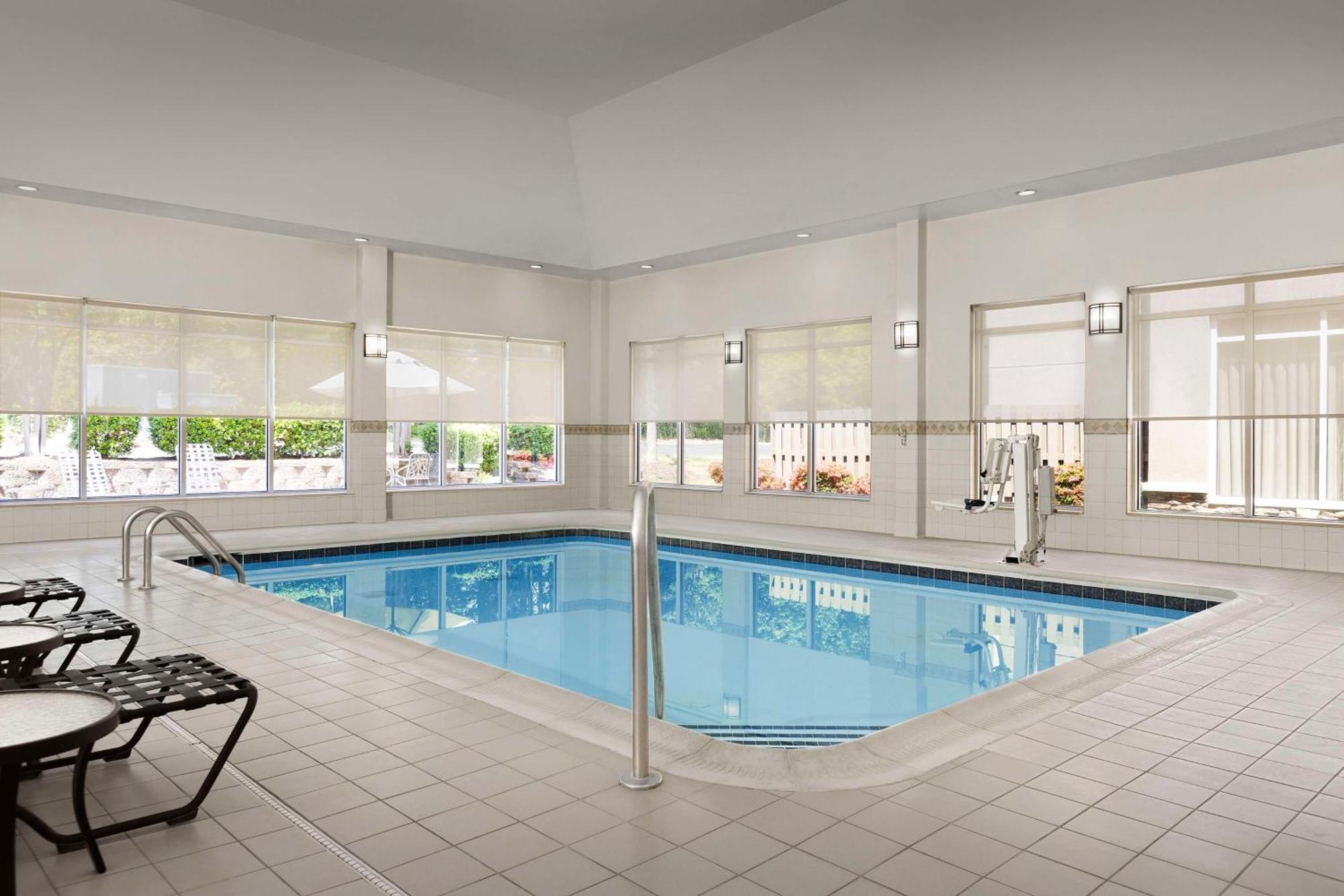Hilton Garden Inn Raleigh Capital Blvd I-540 Kültér fotó